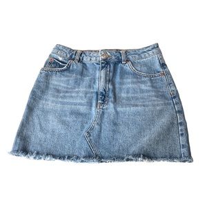TopShop Distressed Jean Mini Skirt Blue Size 6 Petite